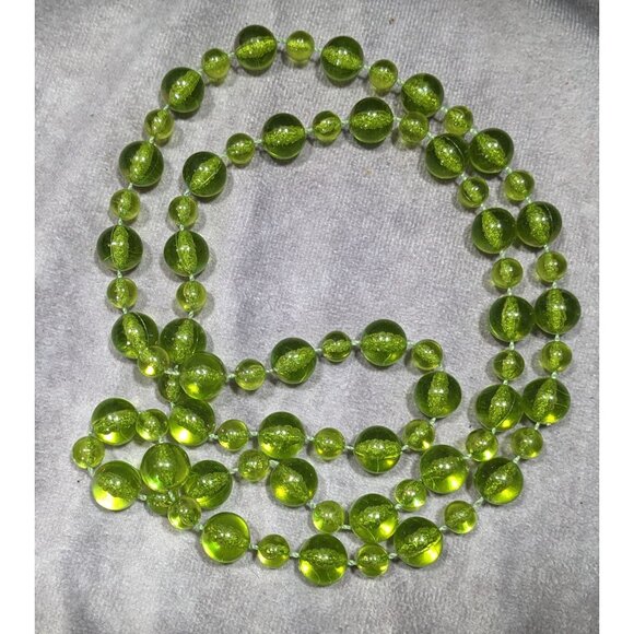 Cottagecore Spring Themed Green Translucent Beaded Necklace - Picture 4 of 4
